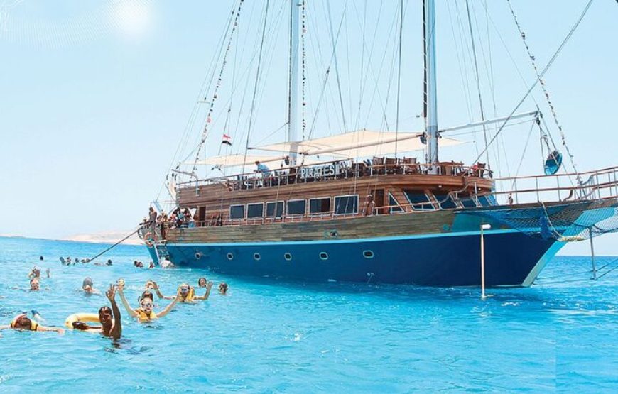 Hurghada: Pirates Premier Sailing Boat Trip With Lunch