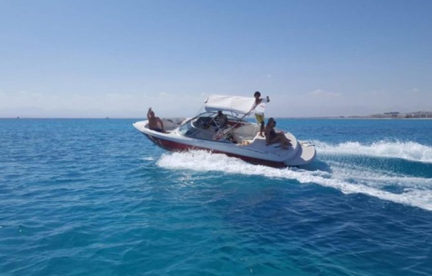 Hurghada: Private Sunset Speedboat & Snorkeling Trip