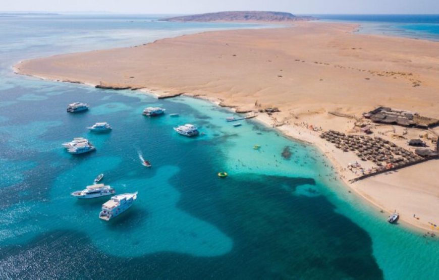 Soma Bay: Giftun Island Tour With Lunch & Drinks