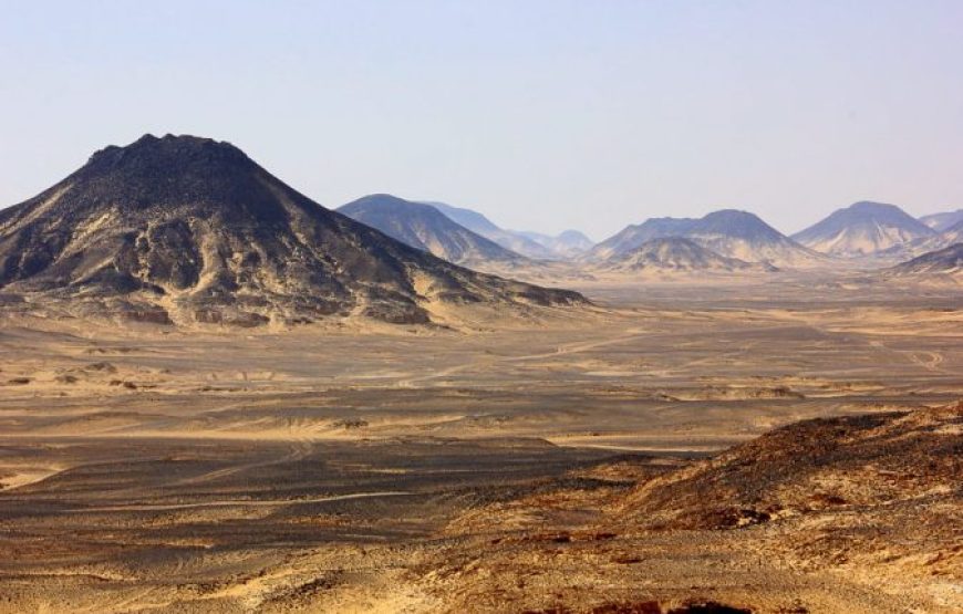 Cairo: Black And White Desert Tour 2 Days 1 Night
