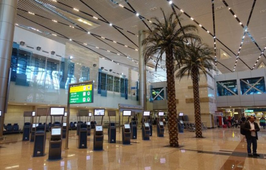 Cairo Airport: Arrival And Departure Private Transfer