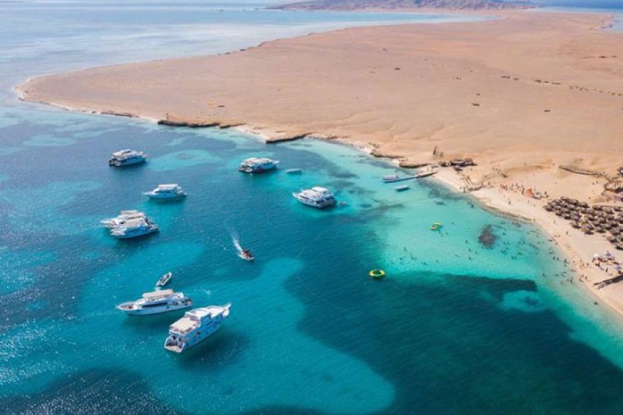 Hurghada: Sunrise Quad Bike Adventure And Giftun Island Snorkeling Trip