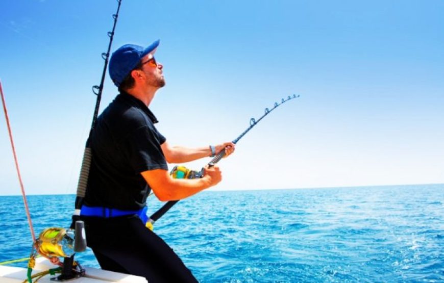 Hurghada: Fishing Boat Trip With Lunch And Snorkeling