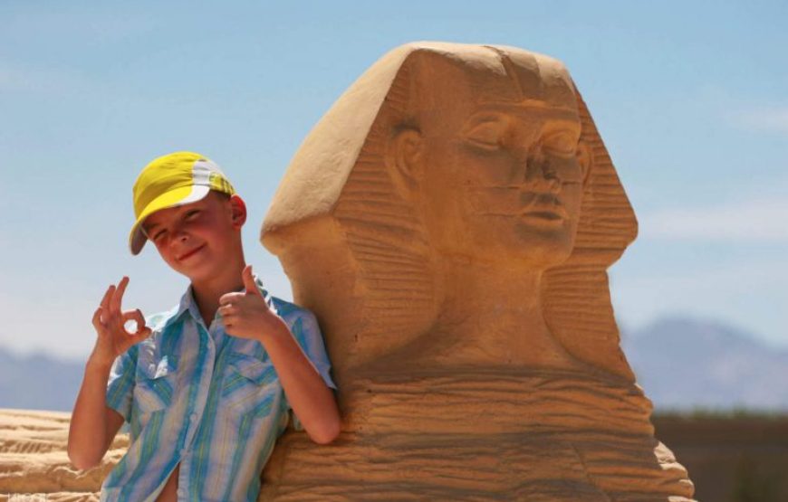 El Gouna: 2 In 1 Trip Dolphin World Show And Mini Egypt Park With Transfers