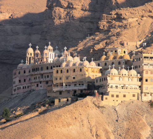 Soma Bay: Guided Tour to the Historic Monasteries of St. Anthony and St. Paul