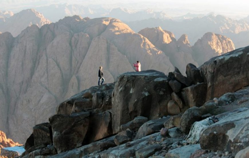 Sharm El Sheikh: Moses Mountain by night and St. Catherine