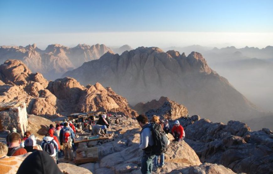 Sharm El Sheikh: Moses Mountain by night and St. Catherine