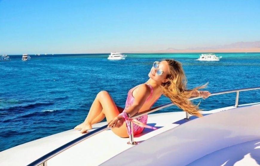 Hurghada: Private Boat Full-Day Snorkeling Trip With Lunch