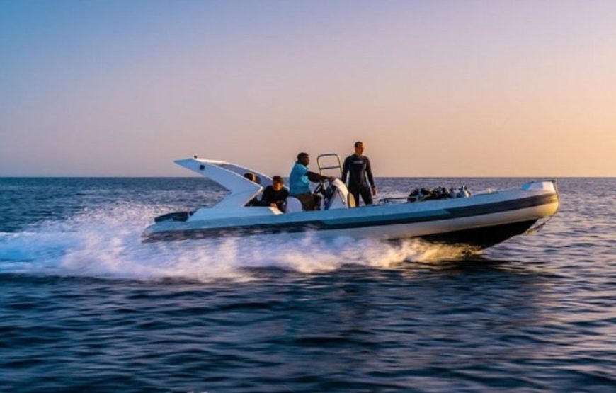 Hurghada: Private Sunset Speedboat & Snorkeling Trip