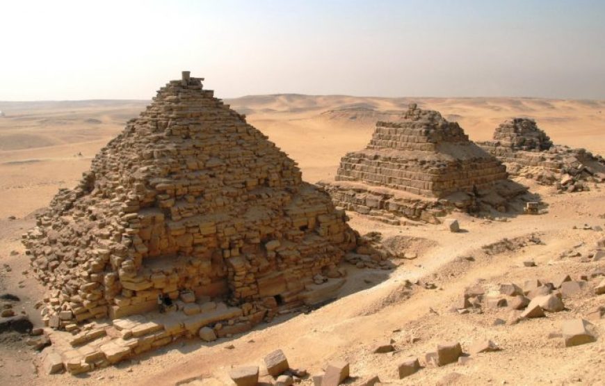 Cairo: Pyramids Of Giza, Sphinx, Saqqara, Memphis & Lunch