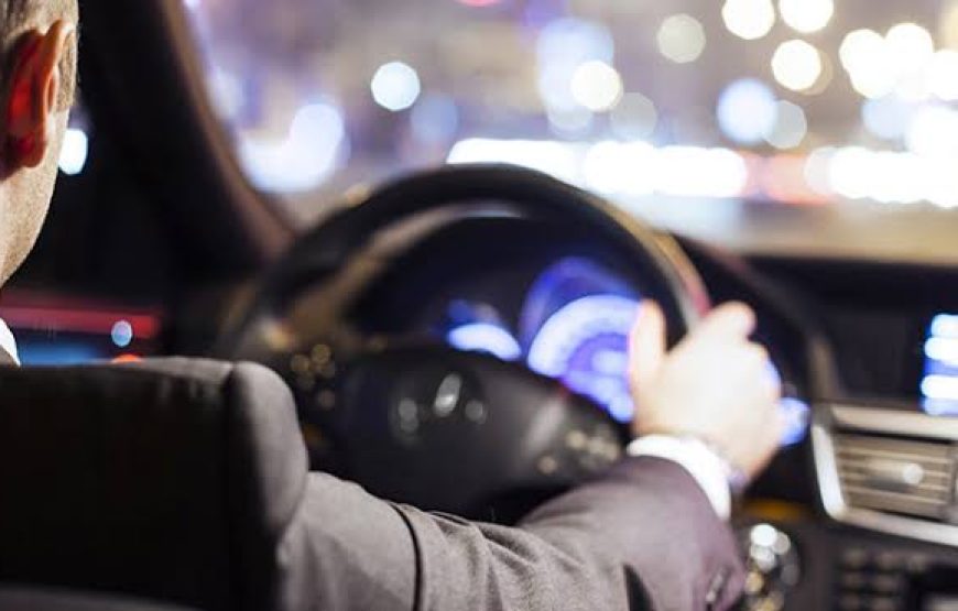 Luxury Private Airport Transfer – Comfort & Convenience Await!