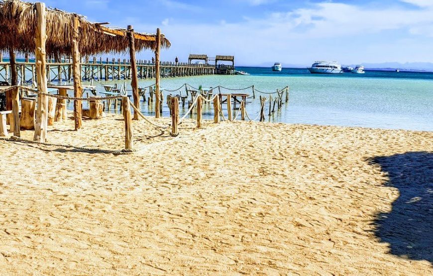 Hurghada: Orange Bay & Paradise Islands Speedboat Trip