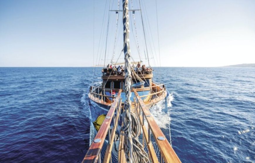 Hurghada: Pirates Premier Sailing Boat Trip With Lunch
