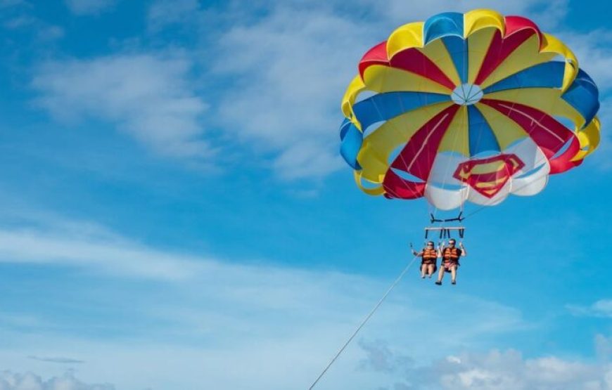 Makadi Bay: Parasailing Adventure With Hotel Pick Up