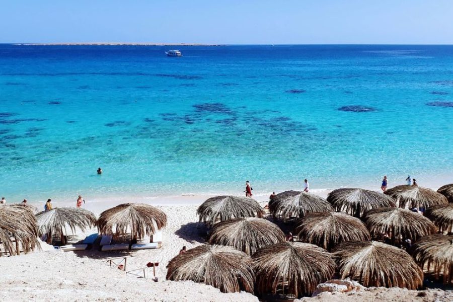 Soma Bay: Giftun Island Tour With Lunch & Drinks