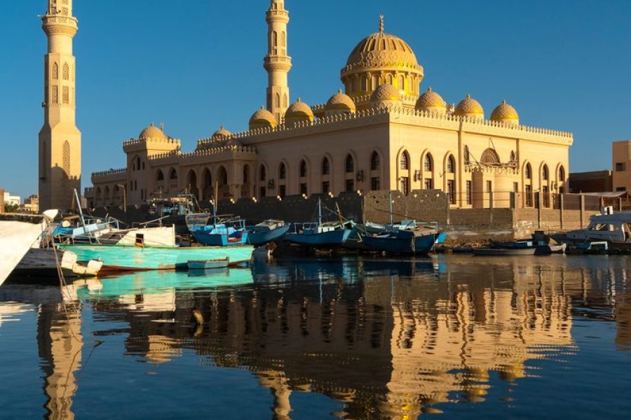 Hurghada: Parasailing Experience And City Tour With Shopping