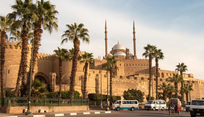 La Cittadella del Cairo: Un Viaggio nella Storia Imperiale d’Egitto