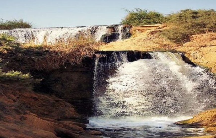 Cairo: 4×4 Desert Safari With Snowboard & Camel Ride