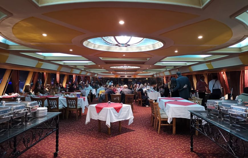 Cairo: Crociera con Cena sul Nilo e Spettacolo dal Vivo