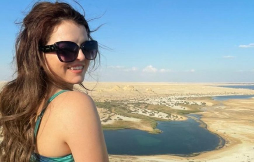 Cairo: 4×4 Desert Safari With Snowboard & Camel Ride