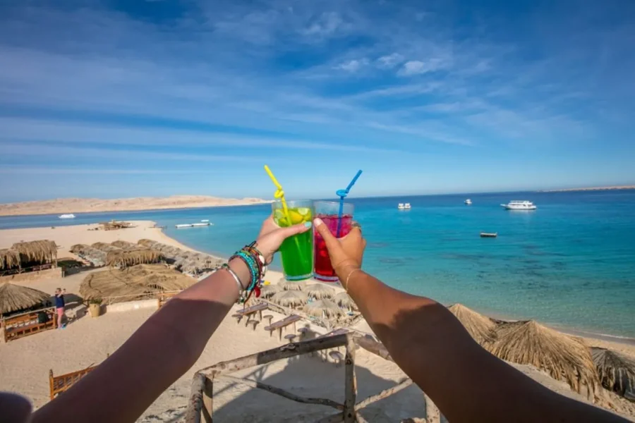 Hurghada: Orange Bay & Paradise Islands Speedboat Trip