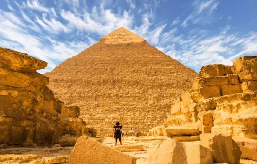 Cairo: Giza Pyramids & Sphinx: Half-Day Guided Adventure