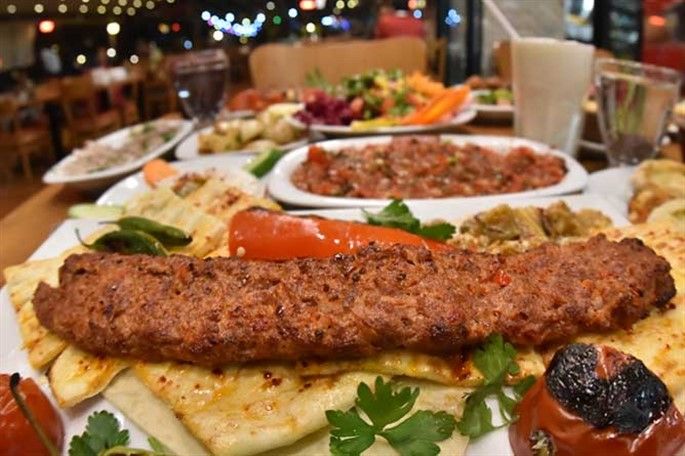 La diversità della cucina egiziana e il suo legame con geografia e storia